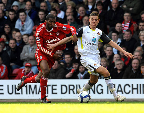 尽管艾顿的 尽管艾顿的