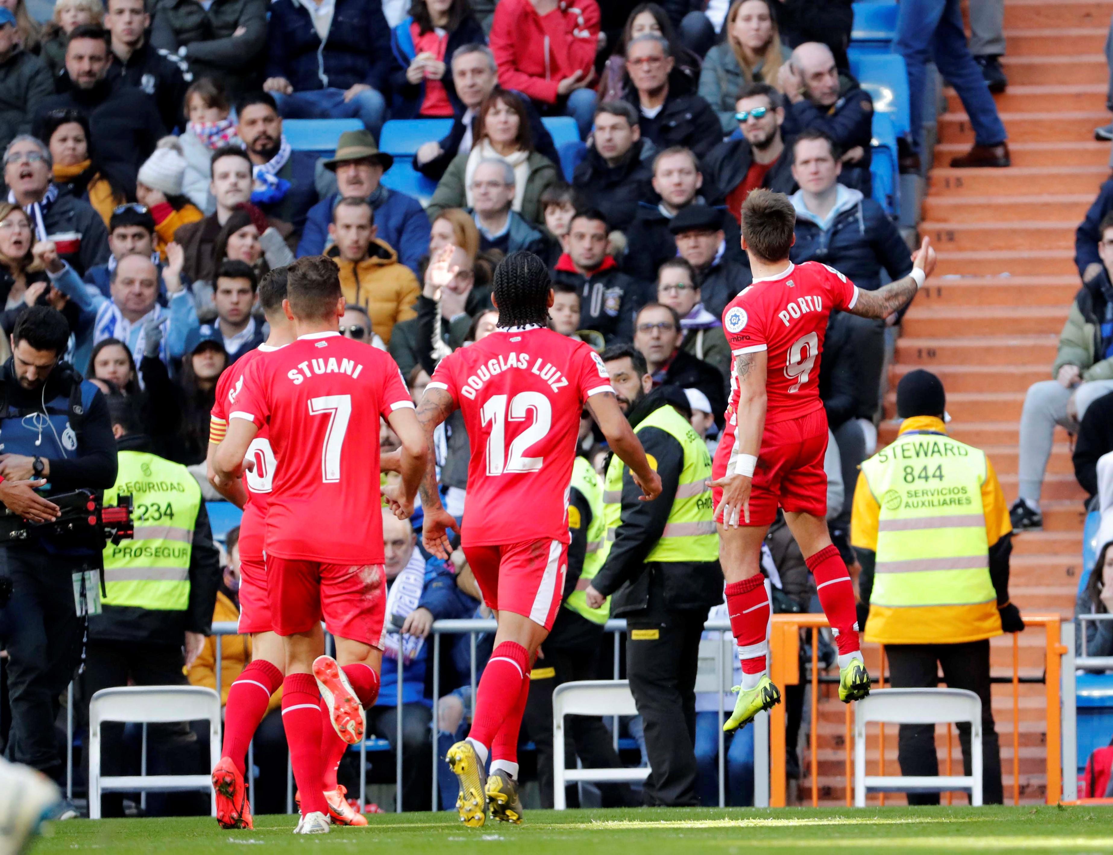 在效力于罗 在效力于罗